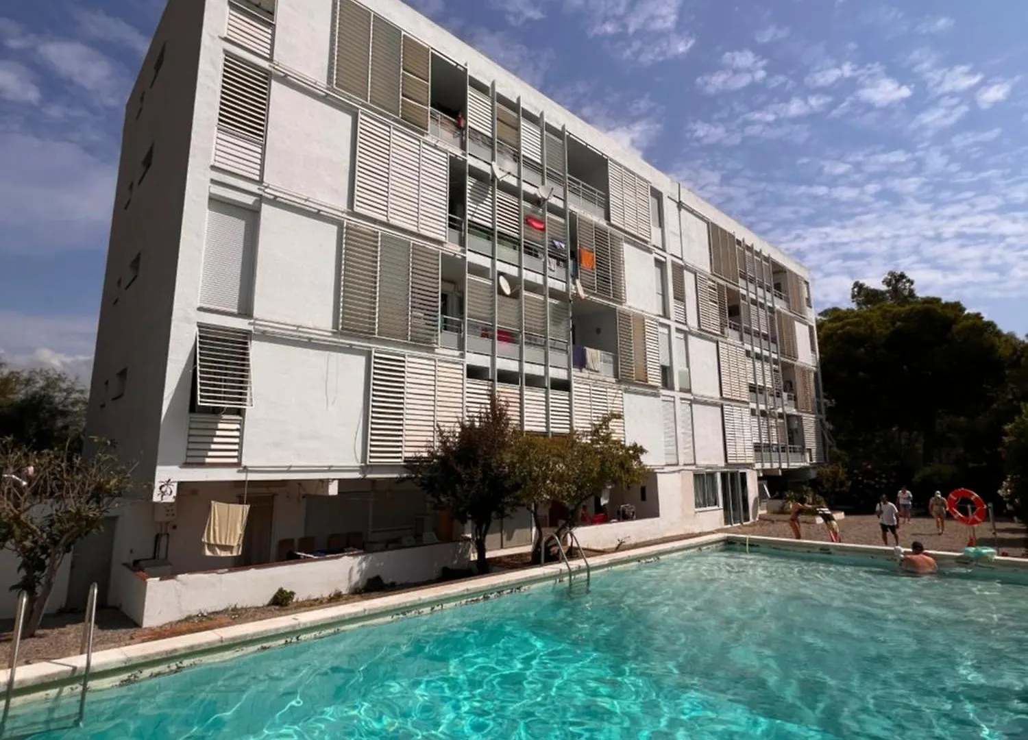 3 Room Apartment, 500M To Beach, Swimming Pool, Nice Terrace Roses
